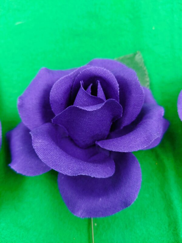Rosen aus Taft Ø6 cm 10 Stück lila – Bild 3