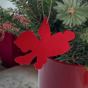 Filzanhänger Engel rot – handgemachte Weihnachtsdeko & Geschenkanhänger