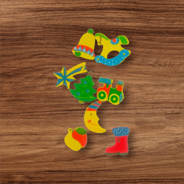 Streudeko aus Holz – 24 Stück | Beidseitig bemalte Weihnachtsmotive 2–3 cm – Bild 2