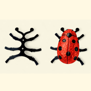 Maikäferfüße aus Karton 115 x 110 mm