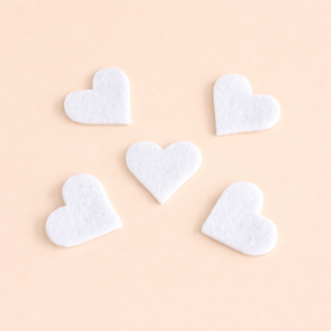 Filz herzen weiß