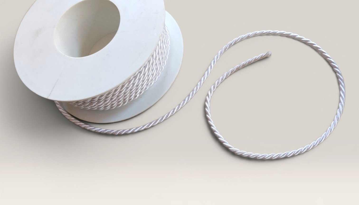 Kordel weiß 4 mm